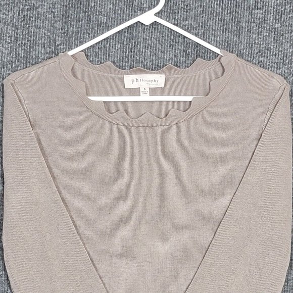 Philosophy Sweater Womens Small Taupe Brown Knit 3/4 Sleeve Scalloped Pullover - Picture 2 of 14
